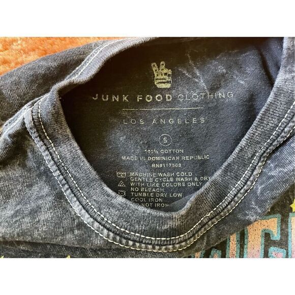 Junk Food Mens Love Light Inner Peace Graphic T-Shirt S - Picture 2 of 5